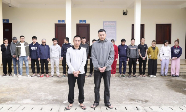 Hai đối tượng cầm đầu và các đối tượng.