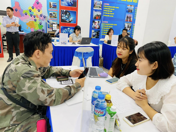 Cần thêm giải pháp tận dụng “nguồn lực lao động hồi hương” -0