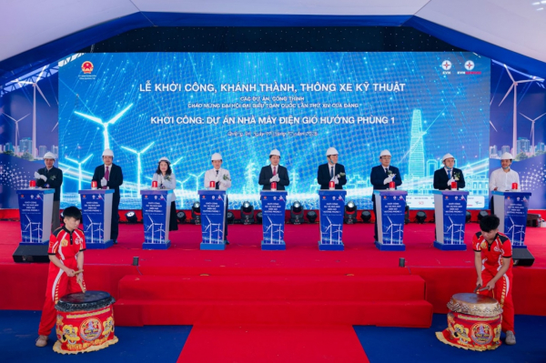 EVNGENCO2 khởi công hai dự án điện gió Hướng Phùng 1 và Đông Hải 1 -0