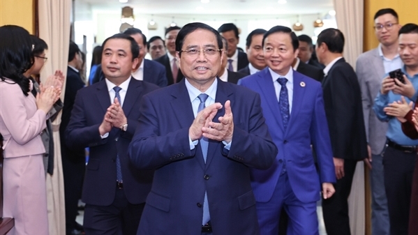 Nông nghiệp vẫn là trụ đỡ nhưng phải số hóa, hiện đại hóa