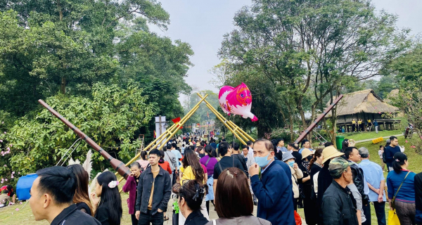 Rộn ràng “Chợ phiên vùng cao - Chào năm mới 2026” -0