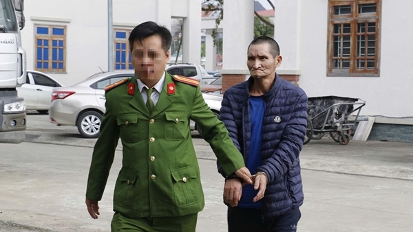 Thay tên đổi họ trốn truy nã hơn 20 năm tại Lào