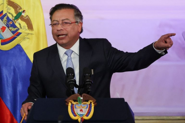 Tổng thống Colombia tuyên bố sẵn sàng “cầm vũ khí” nếu Mỹ can thiệp quân sự  - Báo Công an Nhân dân điện tử