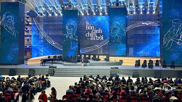 Nghệ sĩ sẽ đi về đâu khi không vì khán giả?