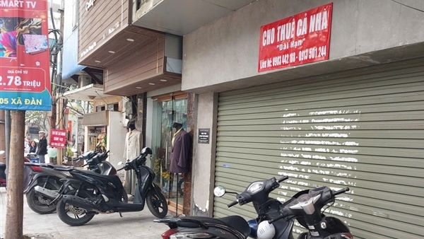 Cuối năm, hàng loạt cửa hàng kinh doanh trả mặt bằng