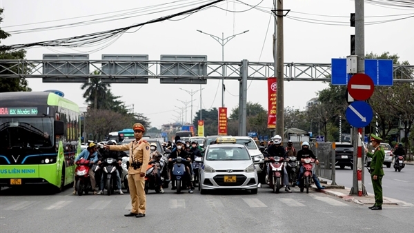Công an Hà Nội phân luồng giao thông phục vụ Đại hội XIV của Đảng