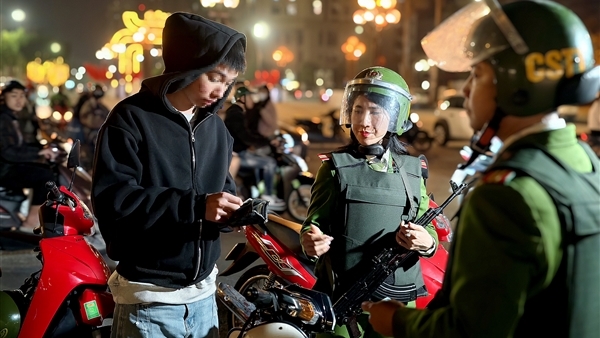 Tuần tra vũ trang, bảo vệ tuyệt đối an ninh Đại hội XIV của Đảng