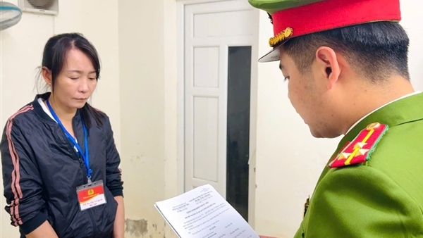 Nữ giám đốc doanh nghiệp mua thực phẩm trôi nổi, làm hóa đơn giả để trốn thuế