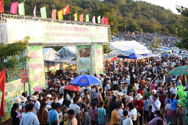 Bom Bo mùa xuân về -0