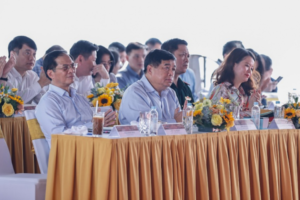 Thủ tướng: 