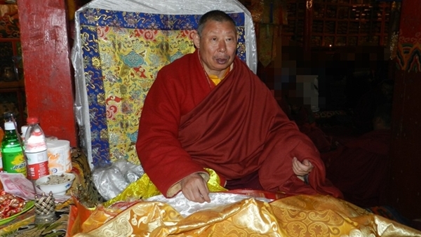 Vạch trần kẻ tà dâm mạo danh "Phật sống"