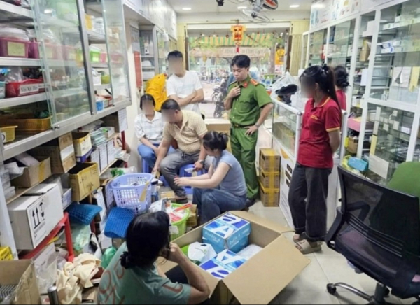 Kiên quyết ngăn chặn thực phẩm bẩn, độc hại vì sức khỏe người dân -0