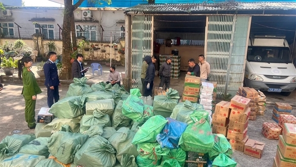 Chặn thực phẩm “tắm” hóa chất độc hại