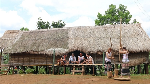 Thì thầm tạ ơn thần Núi