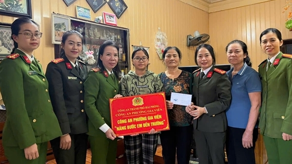 Giữ bình yên trên thành phố Cảng