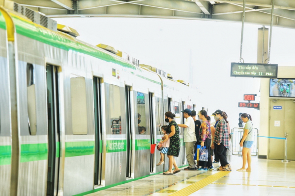 Hà Nội: Đường sắt đô thị phục vụ người dân miễn phí trong dịp Tết Nguyên đán -0