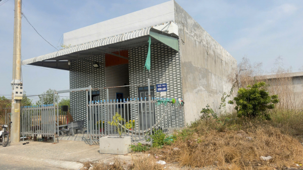 Mâu thuẫn trong phòng trọ, thiếu niên bị thiếu nữ đâm tử vong -0