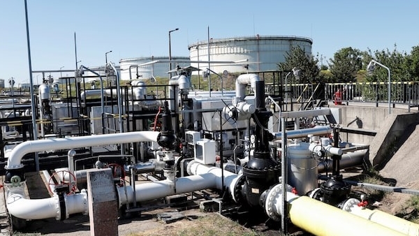 Hai nước châu Âu dọa cắt nguồn cung điện sang Ukraine