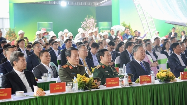 Tổng Bí thư dự Lễ phát động “Tết trồng cây đời đời nhớ ơn Bác Hồ” Xuân Bính Ngọ 2026