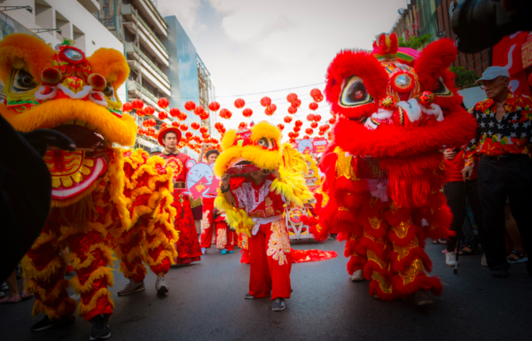 Cảnh sát múa lân -0