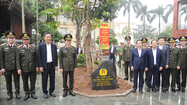 Bộ Công an phát động Tết trồng cây năm 2026 - Vì một Việt Nam xanh