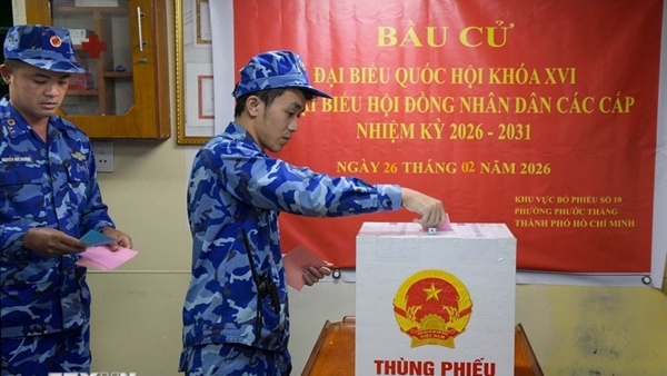 Early voting held safely and orderly for voters on duty at sea