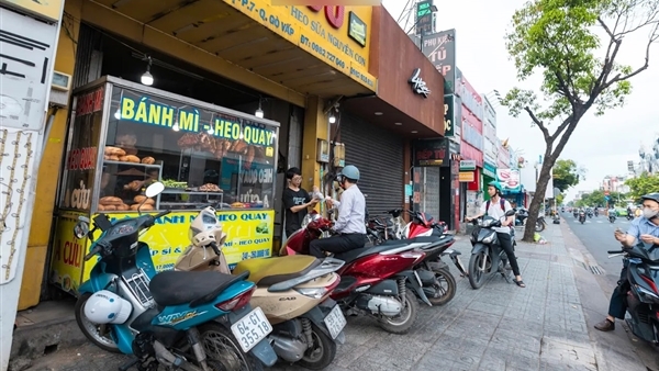 Thông tin mới về các ca nghi ngộ độc thực phẩm do ăn bánh mì tại TP Hồ Chí Minh