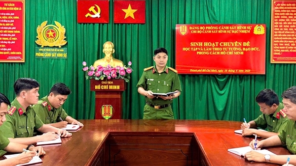 Bản lĩnh người chỉ huy với nhiệm vụ triệt tiêu "tội phạm đường phố"