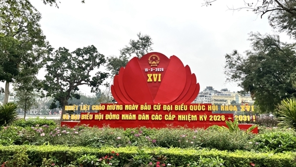 Hà Nội tạm dừng hoạt động phố đi bộ khu vực hồ Hoàn Kiếm