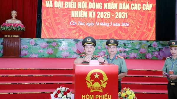 Công an và lực lượng bảo vệ ANTT cơ sở ở TP Cần Thơ bầu cử sớm