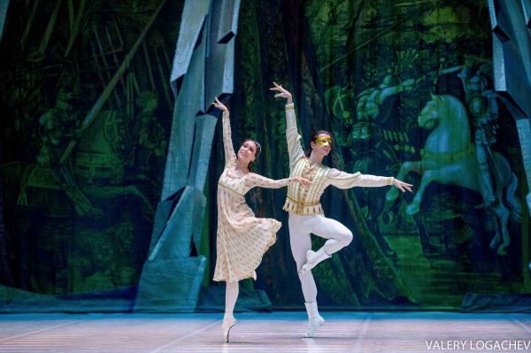 Biểu diễn 2 tuyệt phẩm ballet của Nga tại Nhà hát Hồ Gươm -0