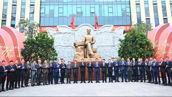 Đoàn đại biểu cấp cao Bộ Công an Lào thăm và làm việc với Công an TP Hà Nội