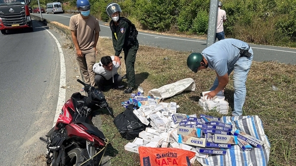 Đồng Tháp: Đấu tranh, trấn áp “hung thần xa lộ” chở thuốc lá lậu