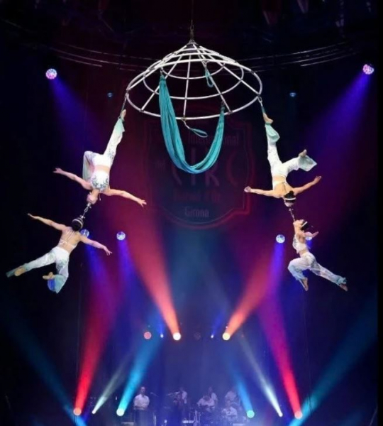 Show “đẳng cấp” - trông người lại ngẫm đến ta… -0