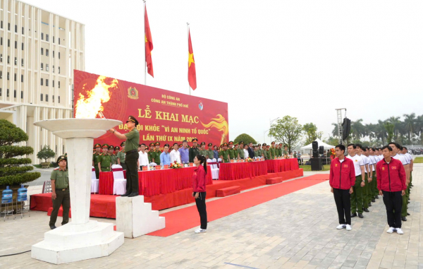 Công an TP Huế khai mạc Đại hội khỏe Vì an ninh Tổ quốc lần thứ IX -0