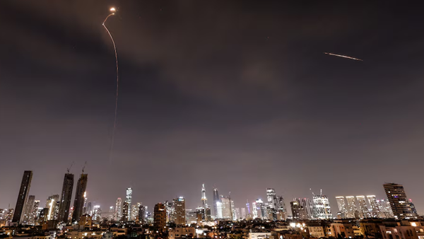 Iran bác bỏ đàm phán với Mỹ, căng thẳng tiếp tục leo thang tại Trung Đông