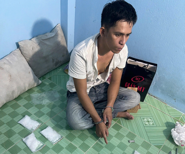 Bắt đối tượng mua bán, tàng trữ trái phép gần 1kg chất ma túy ở đặc khu Phú Quốc -1