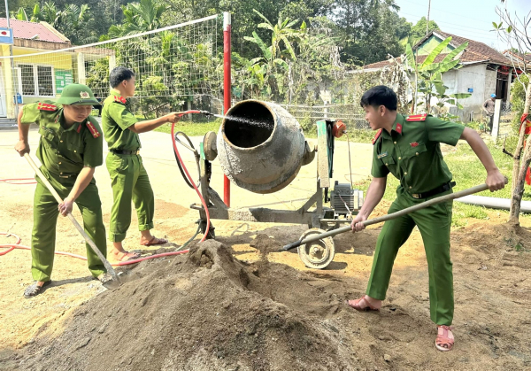 Công an cấp xã ở Huế bám địa bàn cơ sở, thực hiện ấn tượng “Ba nhất” -0