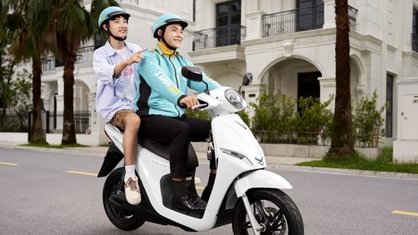 GSM miễn phí thuê, đổi pin 3 năm cho tài xế Xanh SM Bike