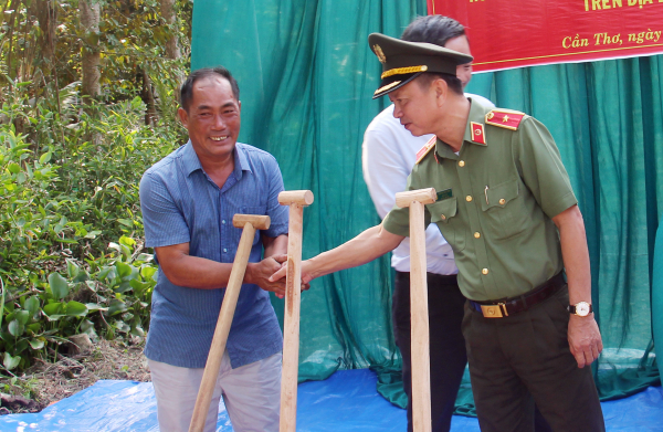 Không chỉ là một căn nhà… -0