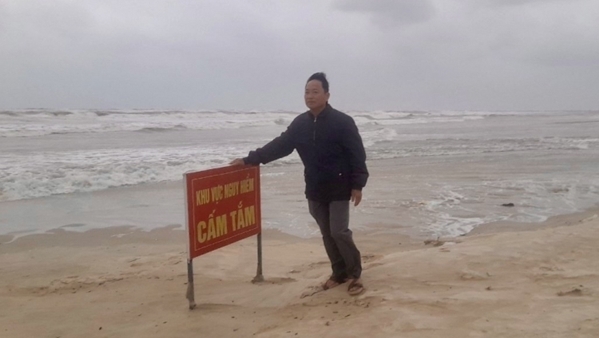 Bước qua “lời nguyền” của biển