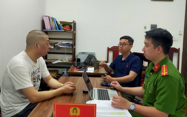 Bóc gỡ đường dây lừa đảo xuyên quốc gia núp bóng sàn thương mại điện tử “Merry Trade” -0