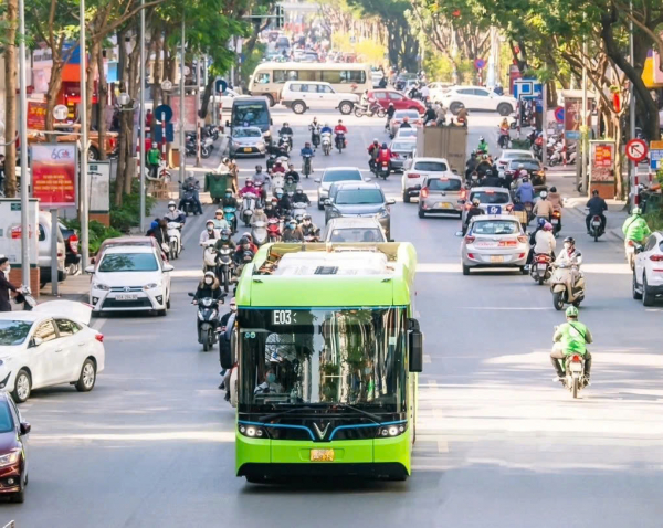 Lợi ích lớn từ giao thông không khói, vùng phát thải thấp -0