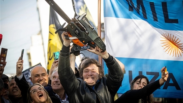 Ván cược mạo hiểm của Tổng thống Argentina