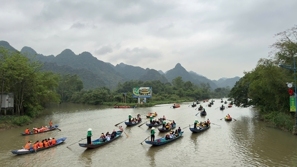 Du lịch vào mùa cao điểm, linh hoạt thích ứng bối cảnh mới