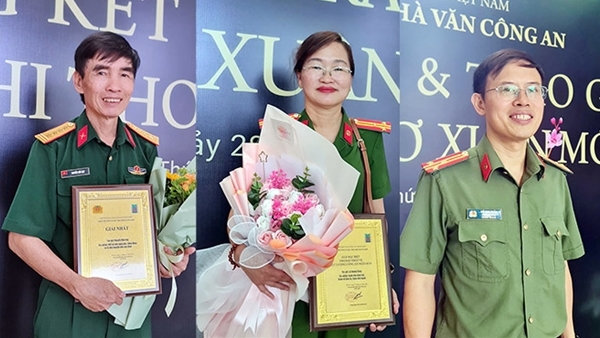 Tôn vinh sức sống bền bỉ của thơ ca