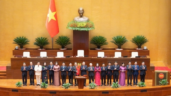 Quốc hội bầu kiện toàn bộ máy lãnh đạo của Quốc hội và các cơ quan thuộc Quốc hội