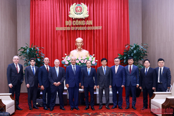 Thúc đẩy hợp tác phát triển công nghiệp an ninh giữa Bộ Công an và Tập đoàn Sicpa -0