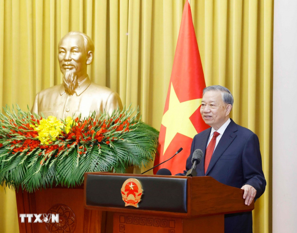 Tổng Bí thư, Chủ tịch nước Tô Lâm trao quyết định bổ nhiệm Thẩm phán Tòa án Nhân dân tối cao -0