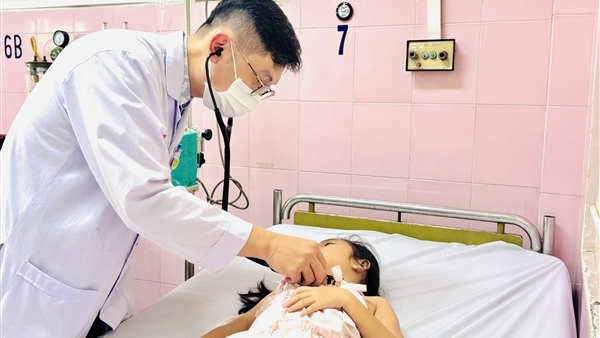 Phát hiện vi khuẩn Salmonella trong vụ nghi ngộ độc thực phẩm tại Trường Tiểu học Bình Quới Tây